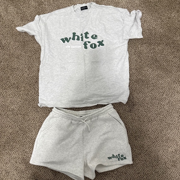 White Fox 2-piece Set - Picture 1 of 5
